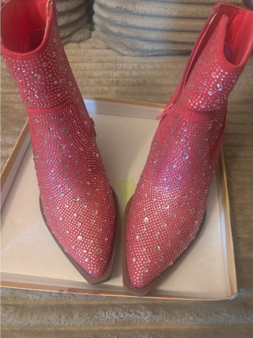 Very G Red Crystal-Embellished Pointed Ankle Boots